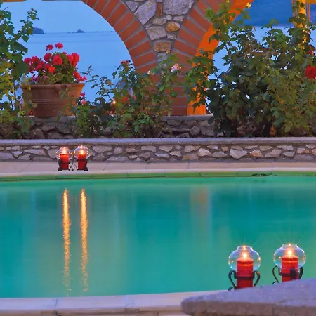 Hotell Esperides Achladies (Skiathos)