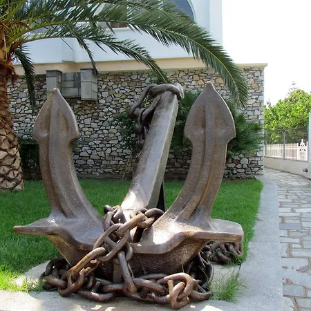 Esperides Achladies (Skiathos)